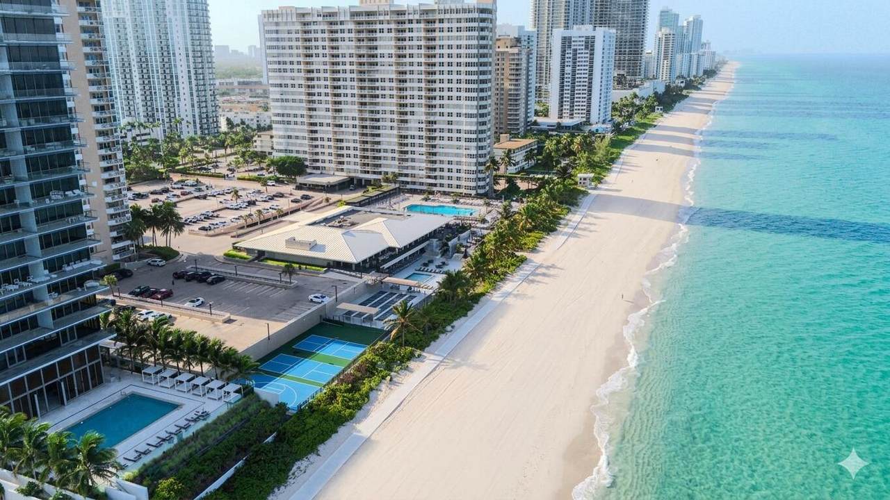 https://bt-photos.global.ssl.fastly.net/beaches/1280_boomver_1_B26081980-2.jpg