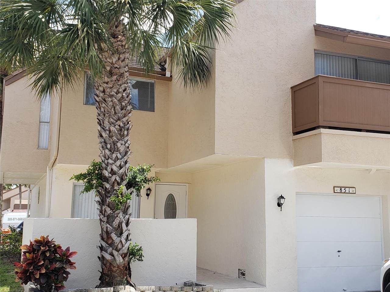 851 81ST Terrace - Photo 1