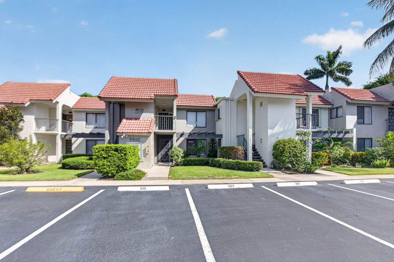 5560 Fairway Park Drive - Photo 1