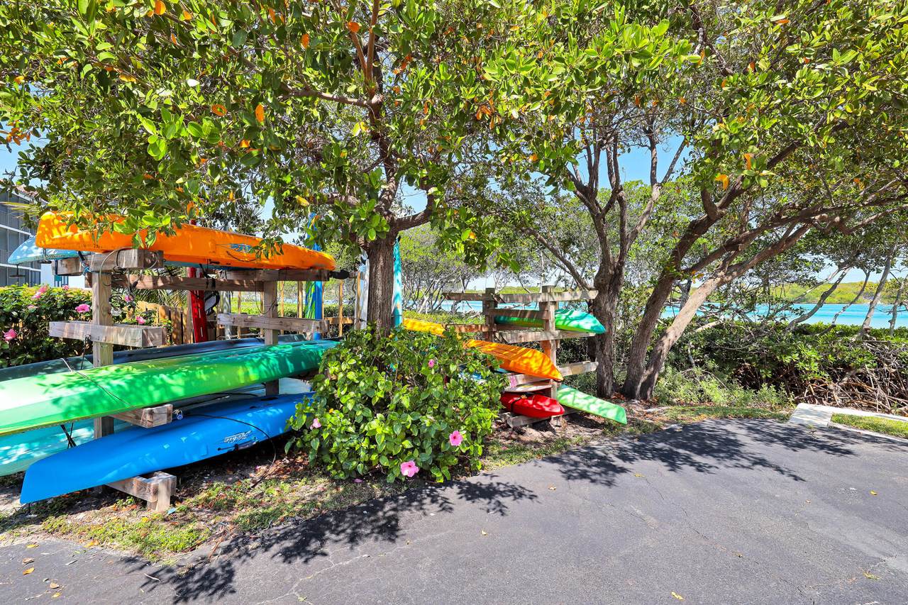 https://bt-photos.global.ssl.fastly.net/beaches/1280_boomver_1_B26082164-2.jpg