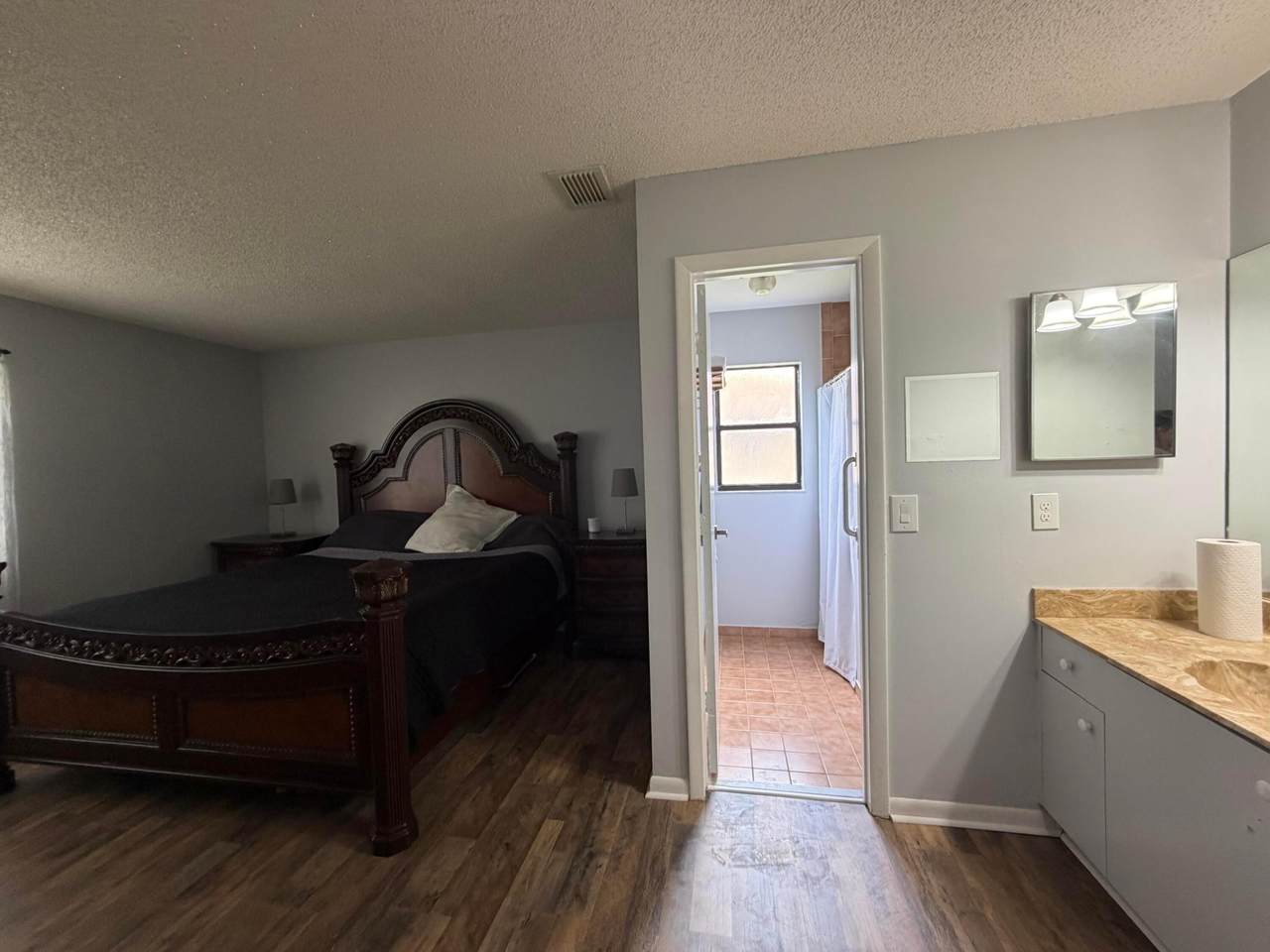 202 Holden Terrace - Photo 1