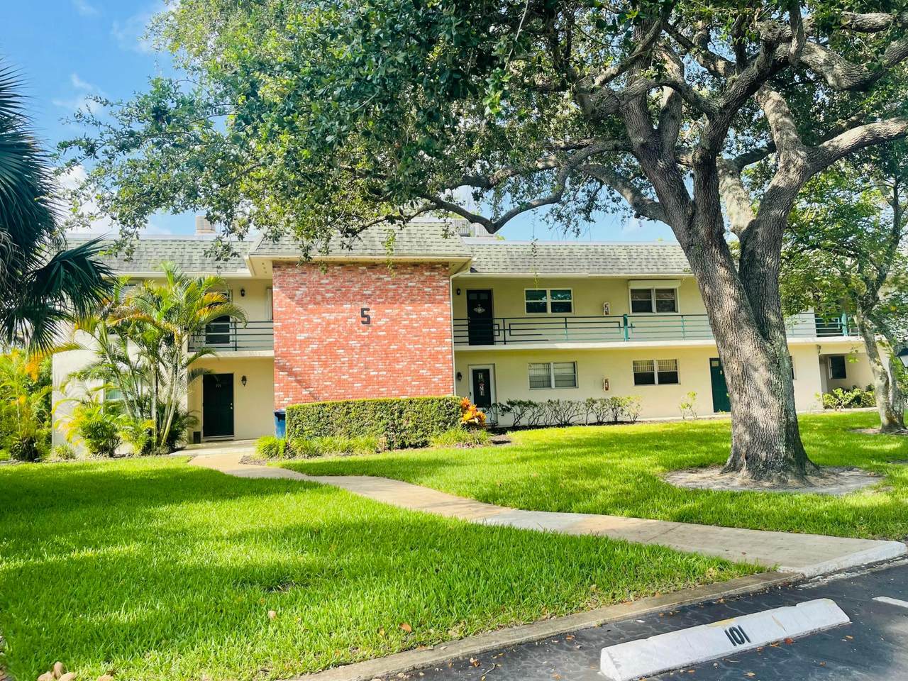 1900 Kanner Highway - Photo 1