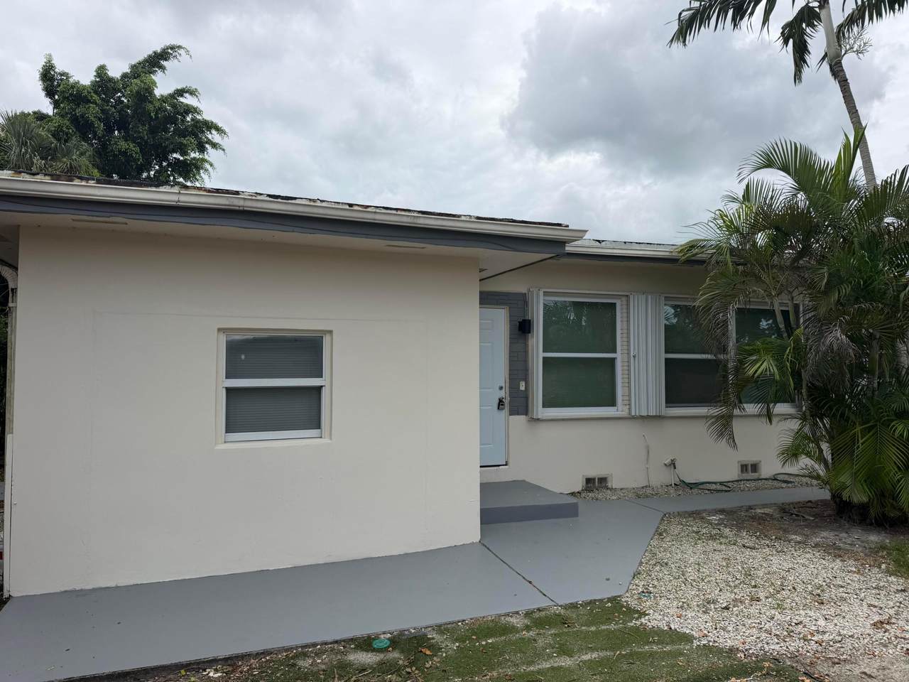 136 Broward Avenue - Photo 1