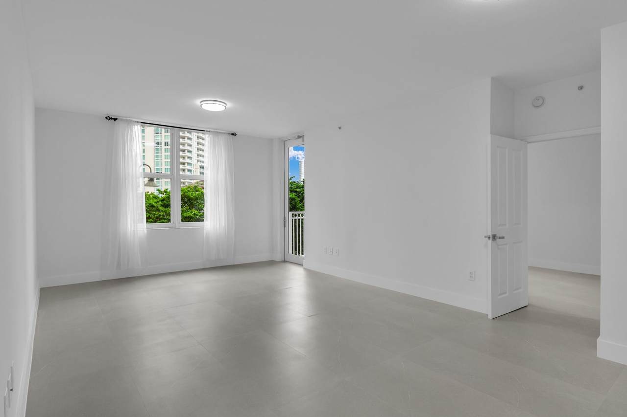 511 5th Avenue - Photo 1