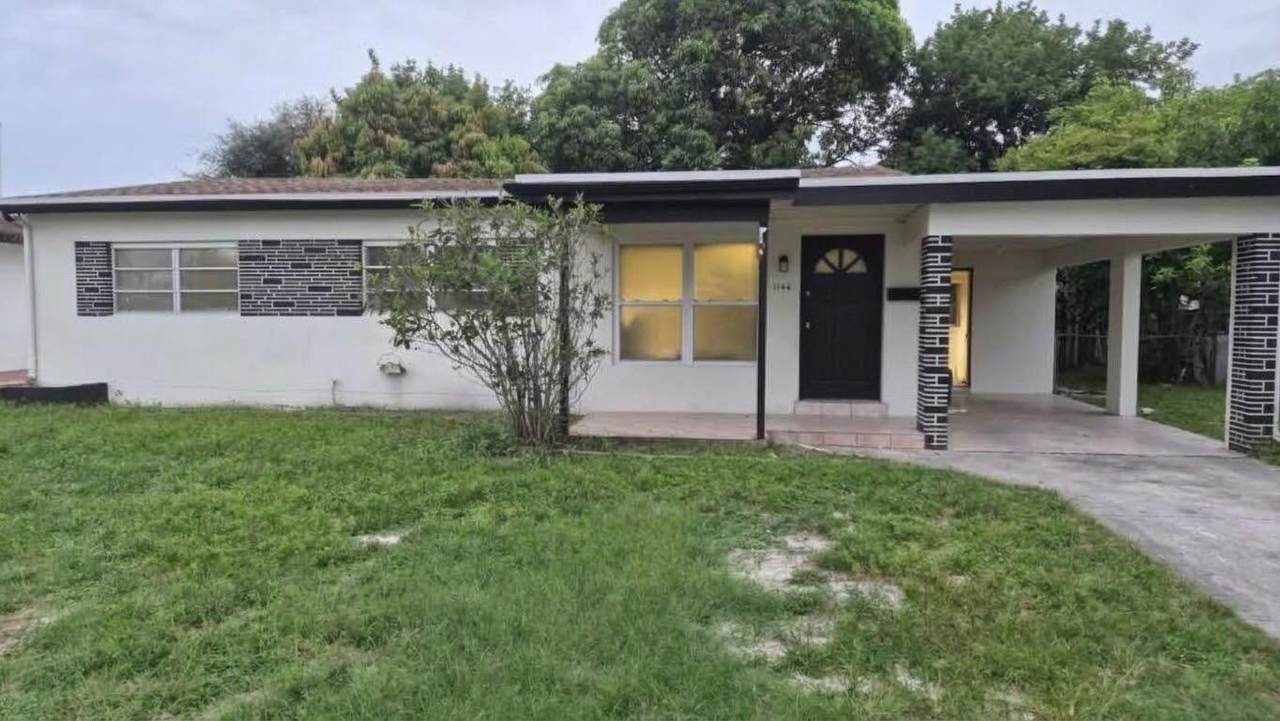 1148 Arizona Avenue - Photo 1