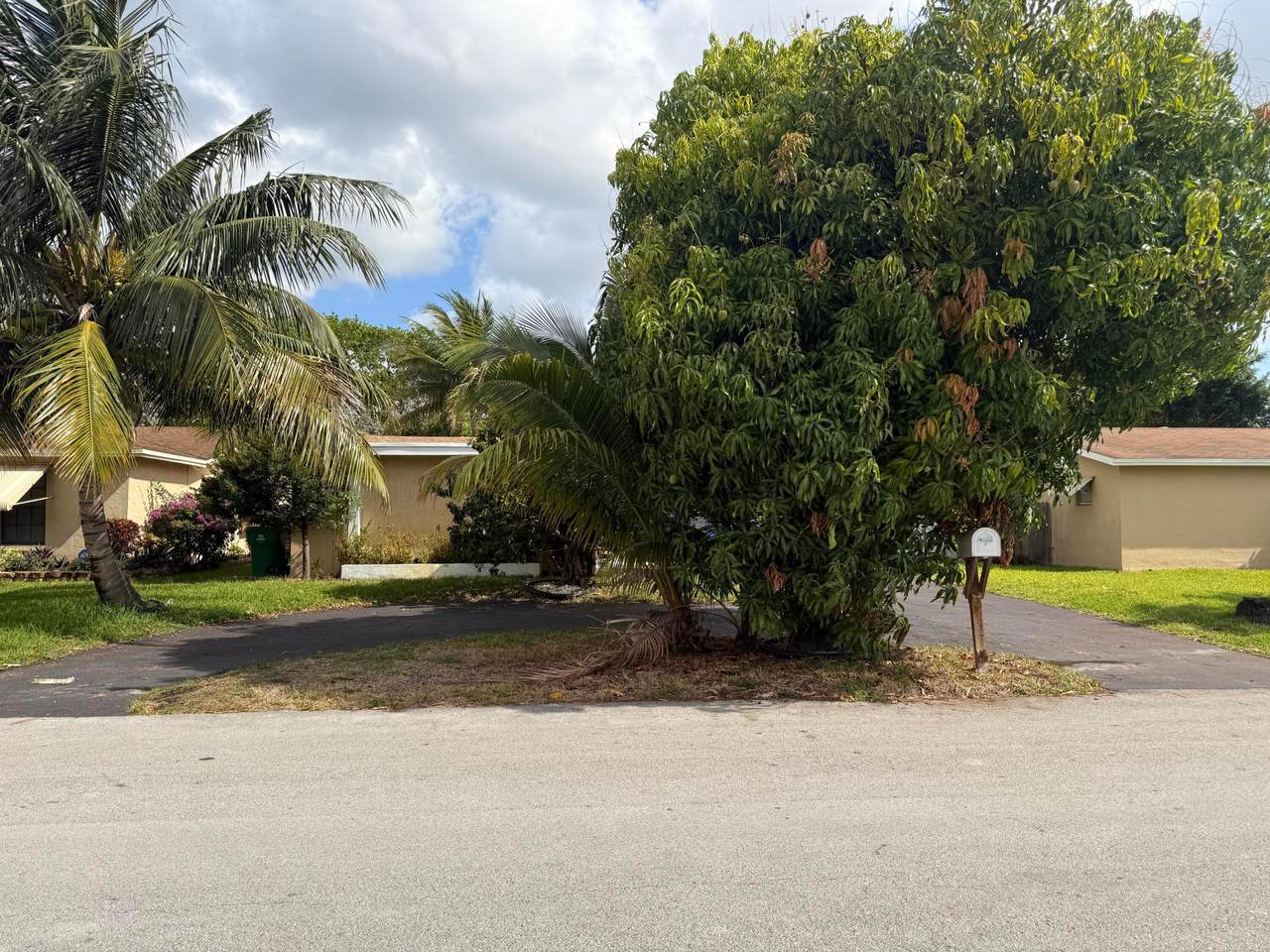 8849 Long Acre Drive - Photo 1