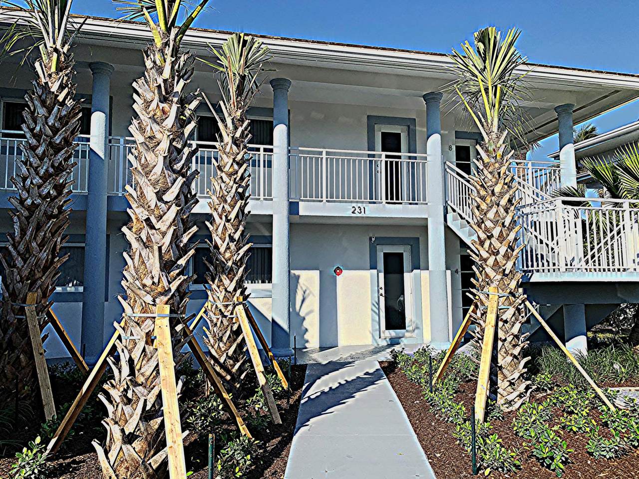 231 Marine Court - Photo 1