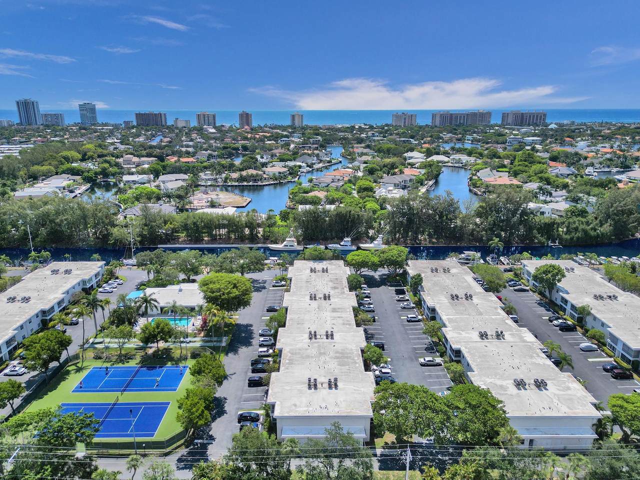 6249 Bay Club Dr - Photo 1