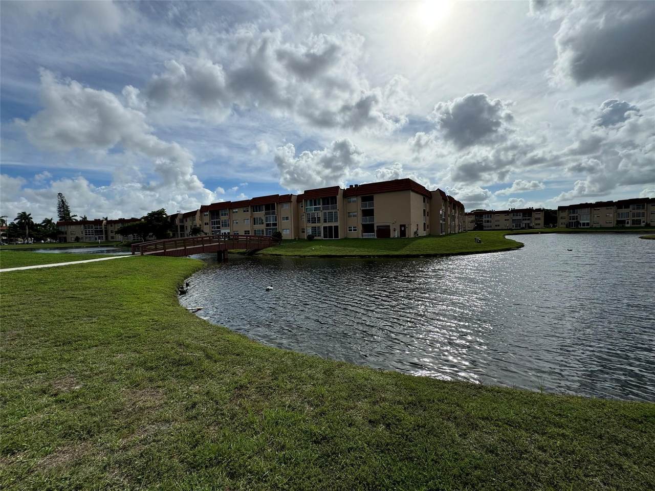 2781 Pine Island Rd - Photo 1