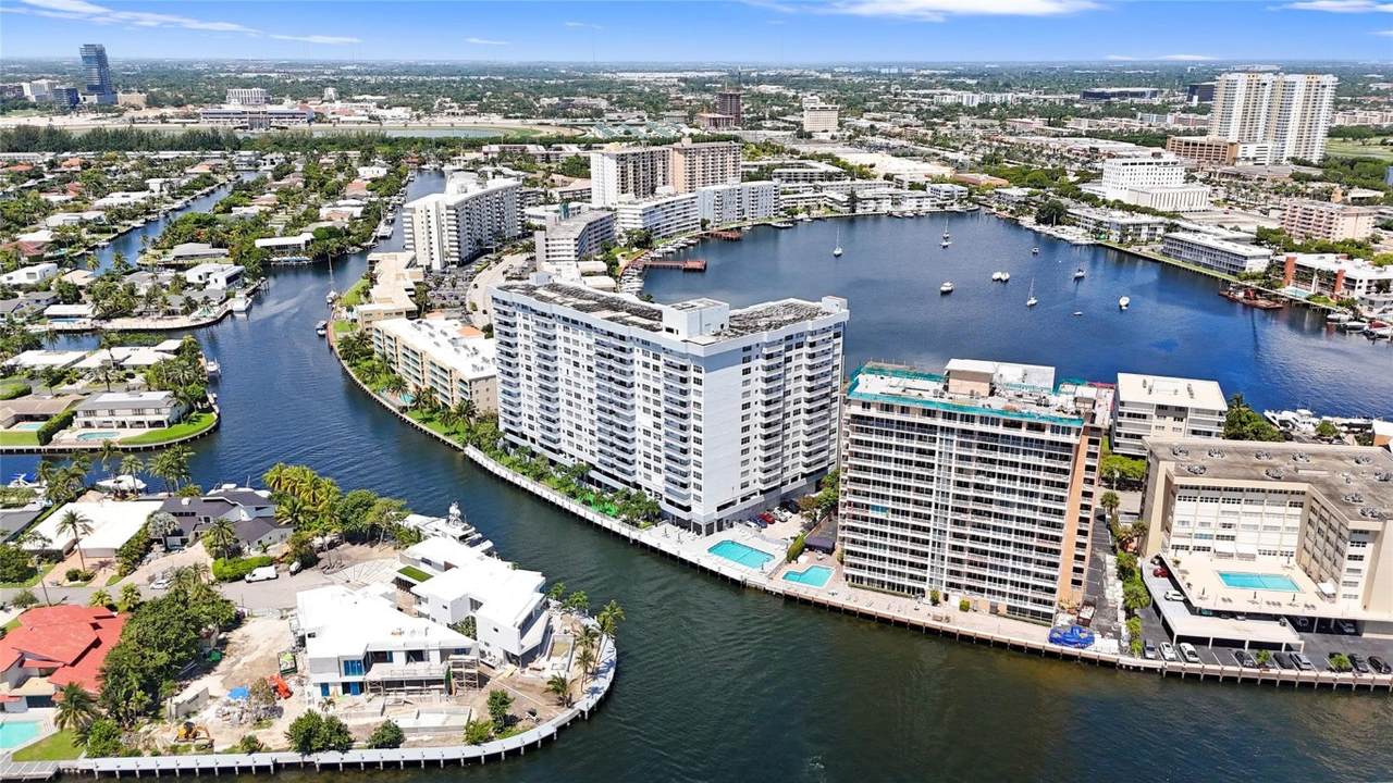 https://bt-photos.global.ssl.fastly.net/beaches/1280_boomver_1_F10451310-2.jpg