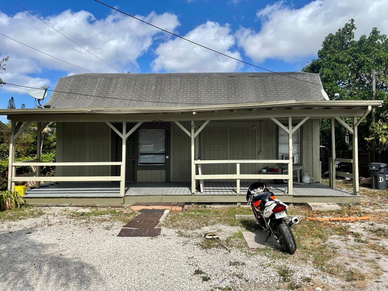 1521 59th Ter - Photo 1