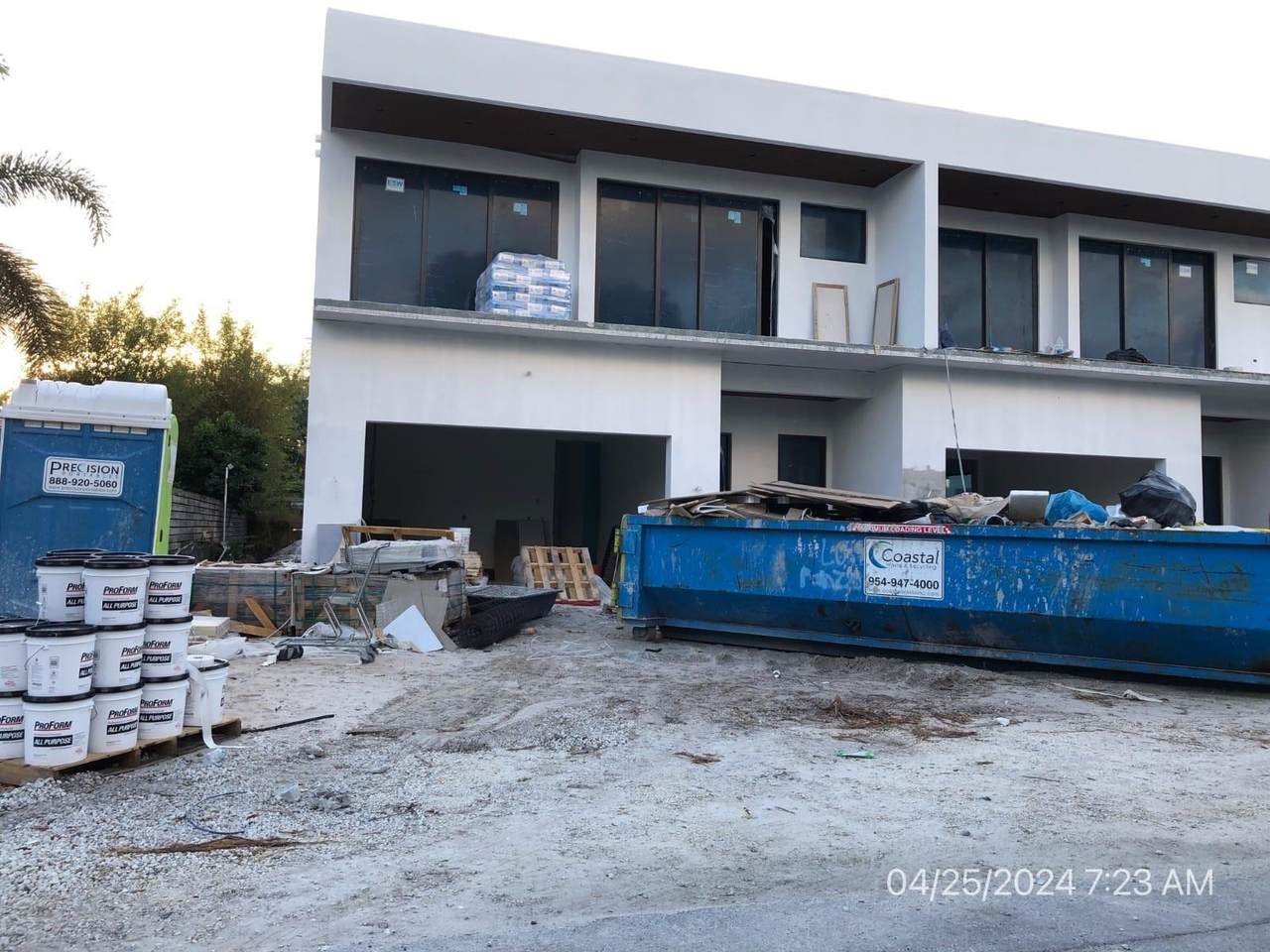 1124 10th Ave - Photo 1