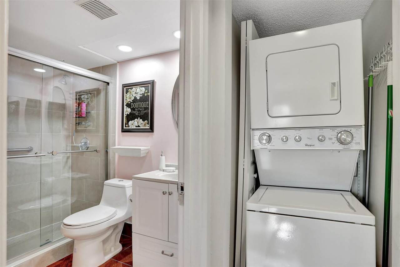 1501 Cayman Way - Photo 1