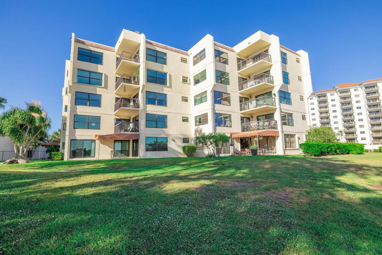 374 Golfview Rd - Photo 1