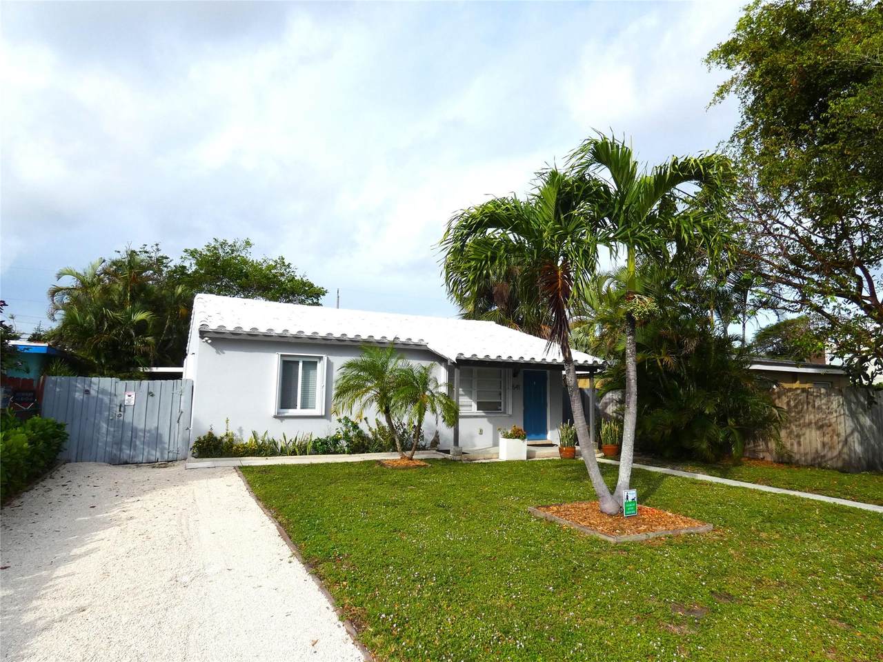 1541 6th Ave - Photo 1