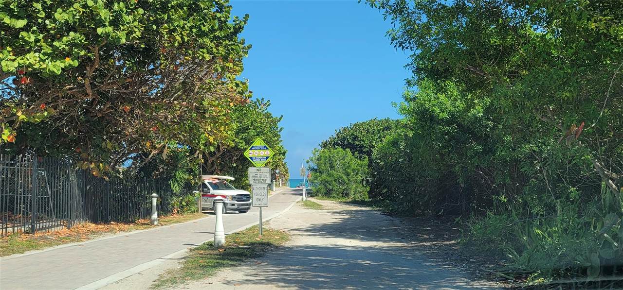 https://bt-photos.global.ssl.fastly.net/beaches/1280_boomver_1_F10486847-2.jpg