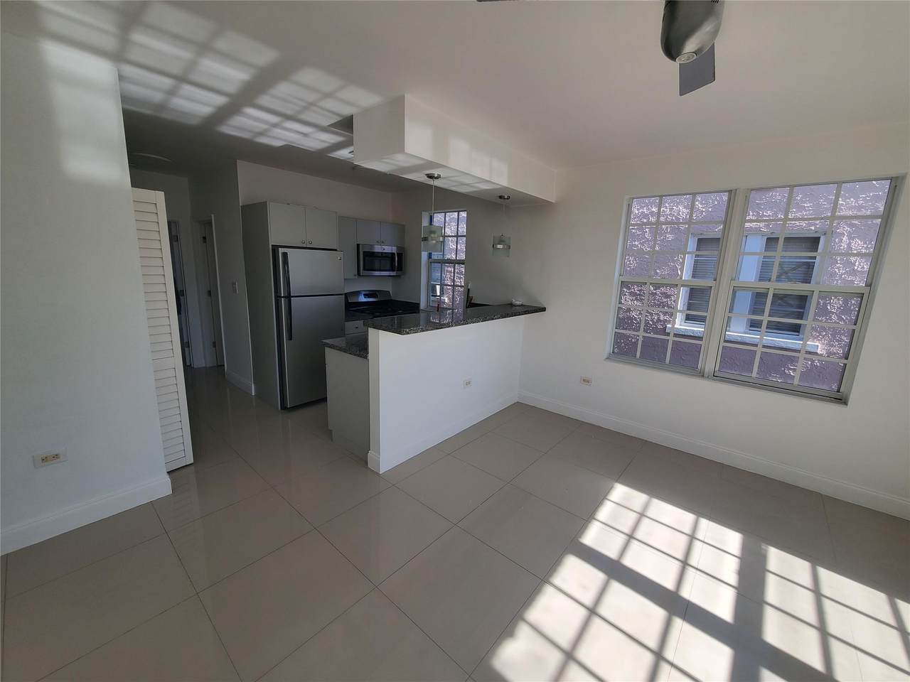 236 28th St - Photo 1