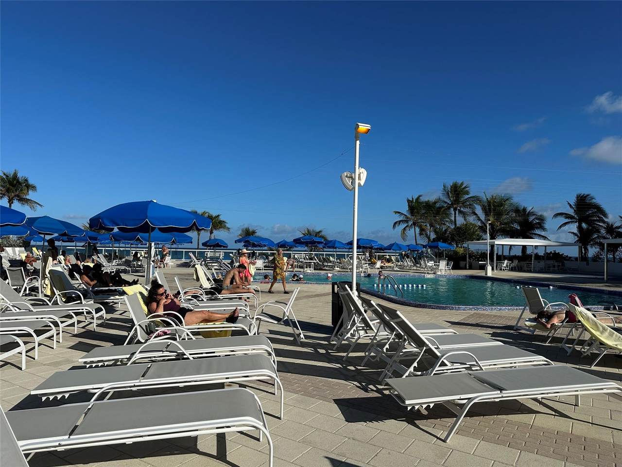 https://bt-photos.global.ssl.fastly.net/beaches/orig_boomver_1_F10487723-2.jpg