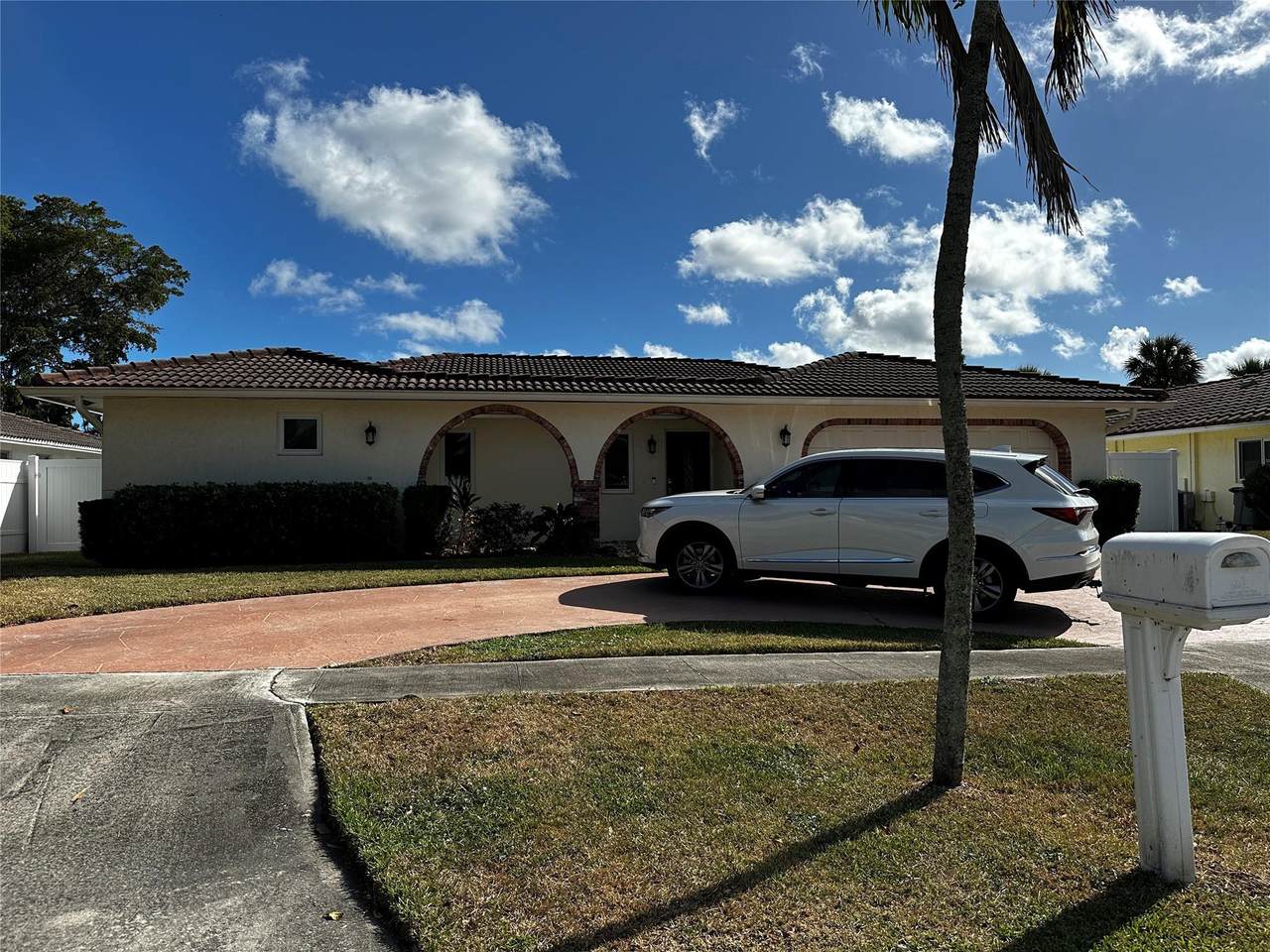 6860 Calle Del Paz - Photo 1