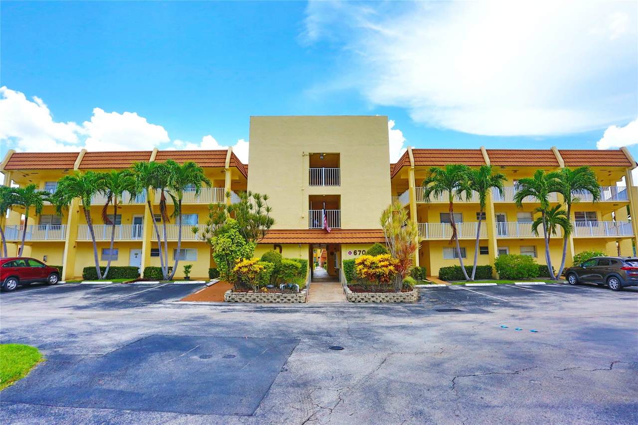 6700 Royal Palm Blvd - Photo 1