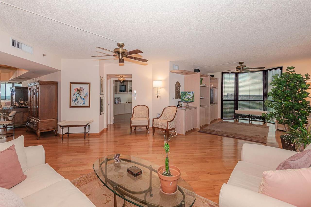 3598 Yacht Club Dr - Photo 1