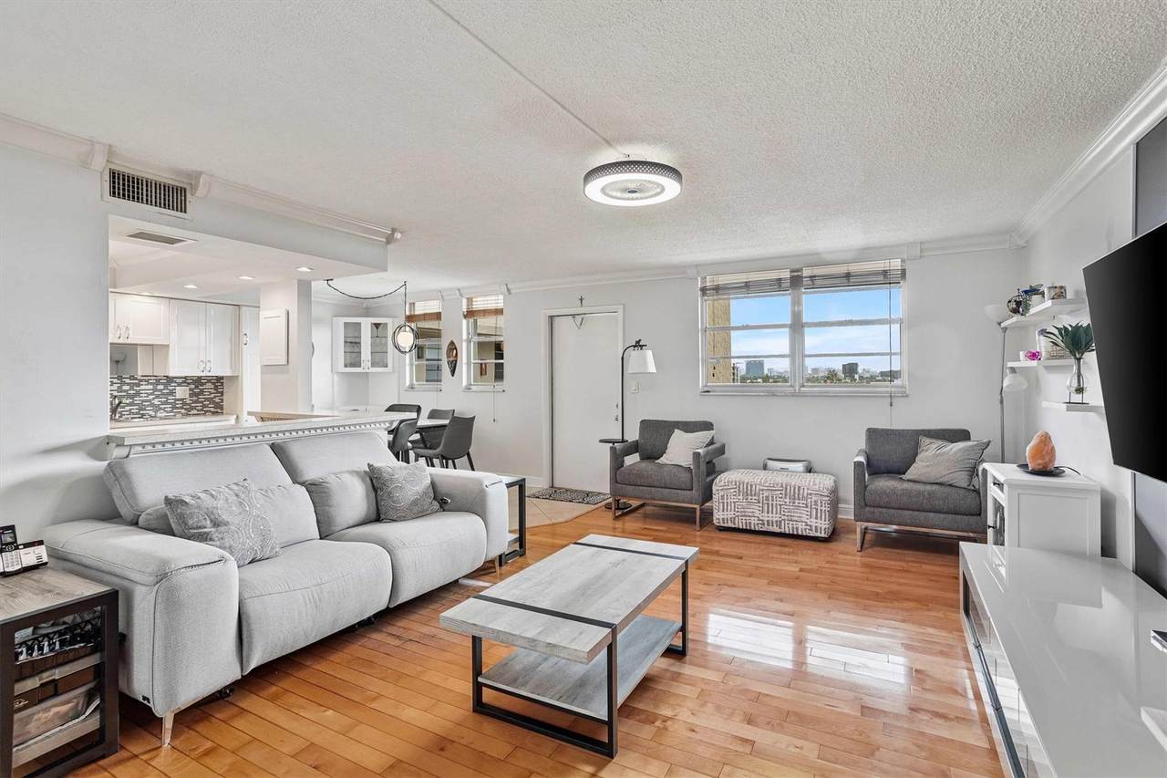 1811 Jefferson St - Photo 1