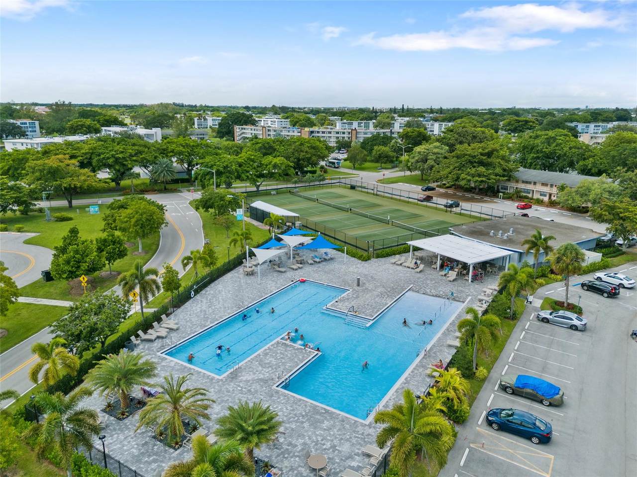 https://bt-photos.global.ssl.fastly.net/beaches/1280_boomver_1_F10492509-2.jpg