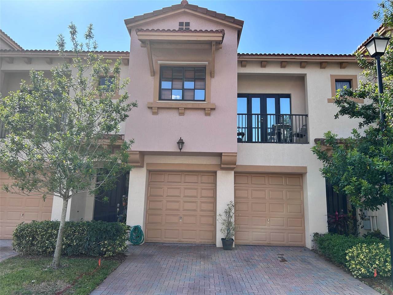 6087 Grand Cypress Cir W - Photo 1