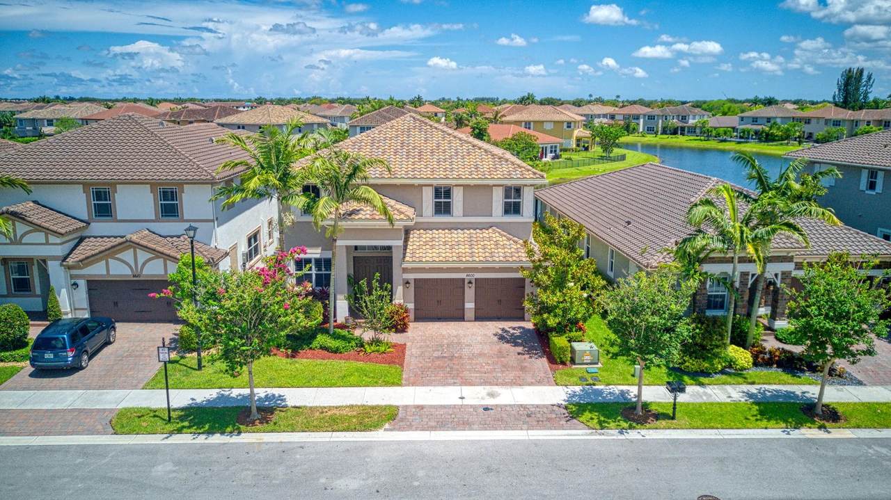 8600 Lakeside Bnd - Photo 1