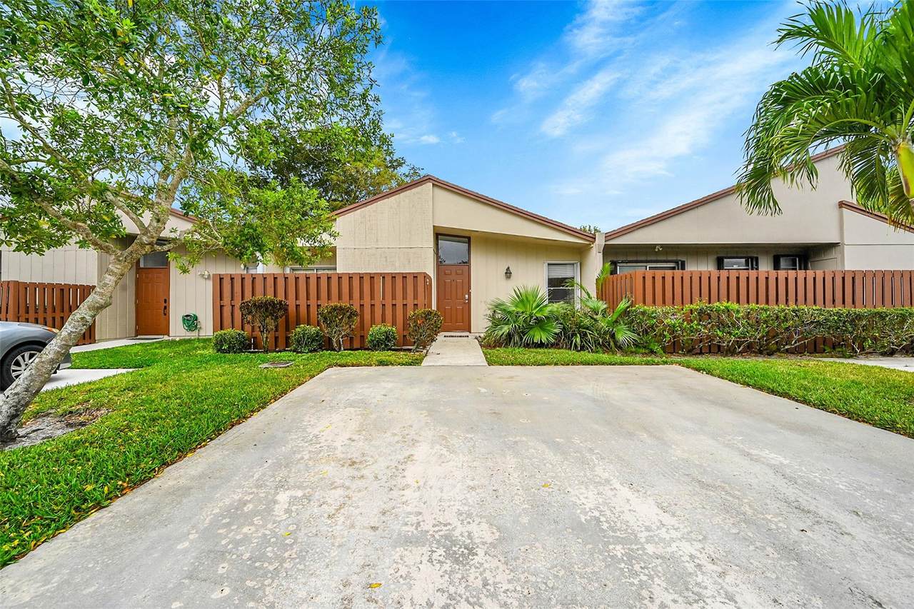 22306 Timberly Dr - Photo 1