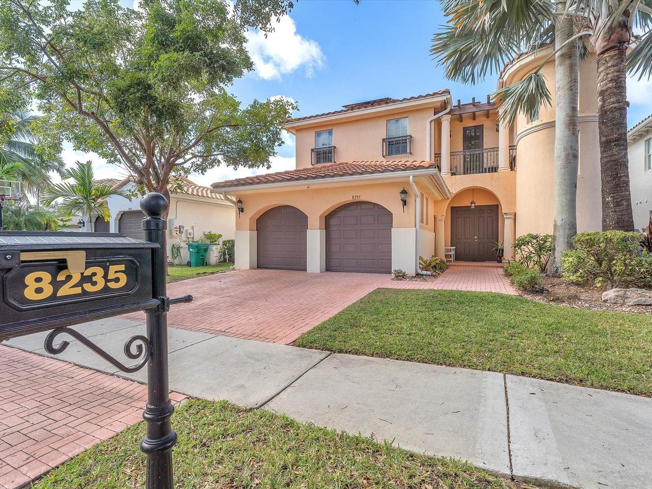 8235 105th Ln - Photo 1