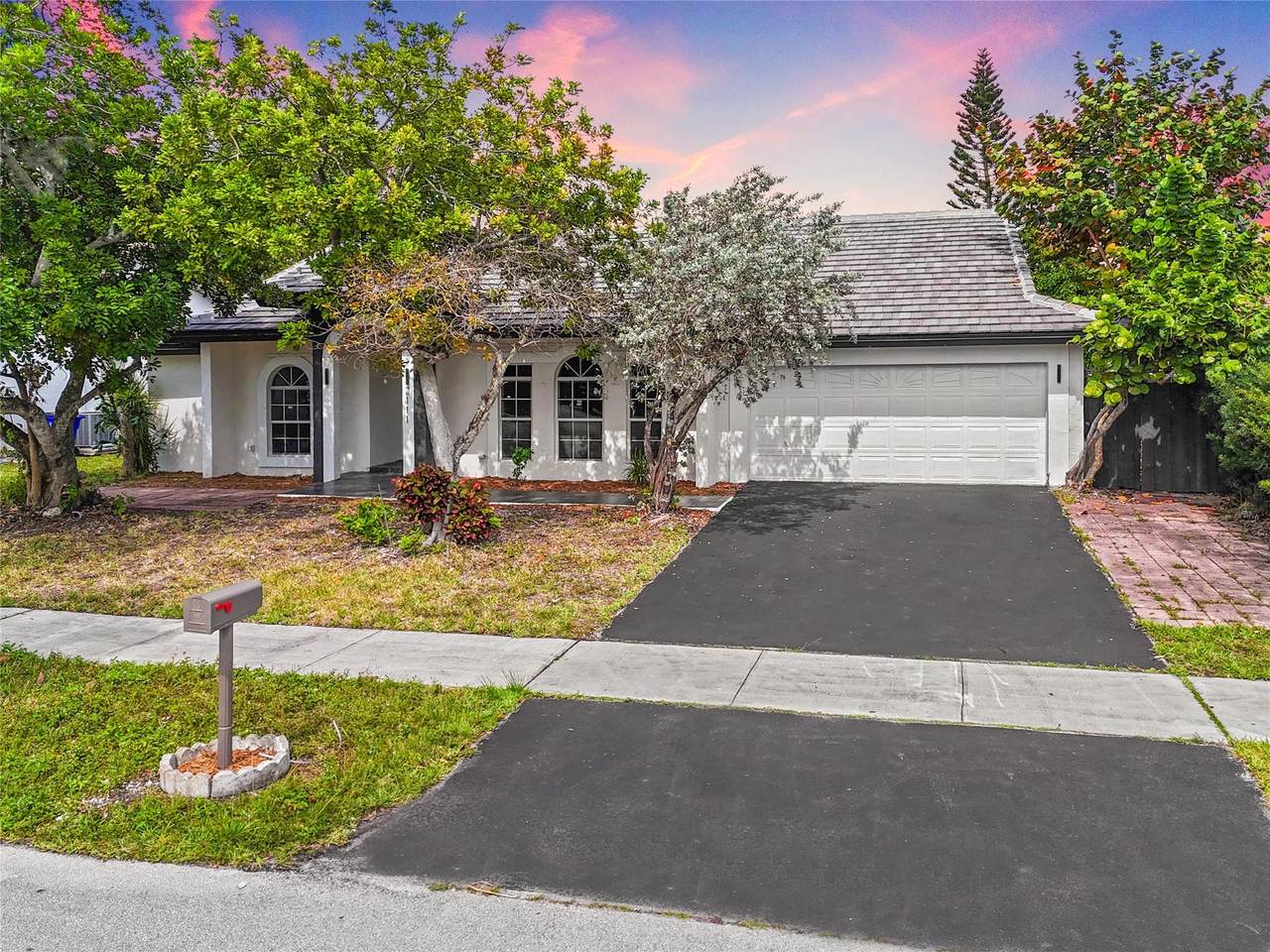 2111 76th Ave - Photo 1