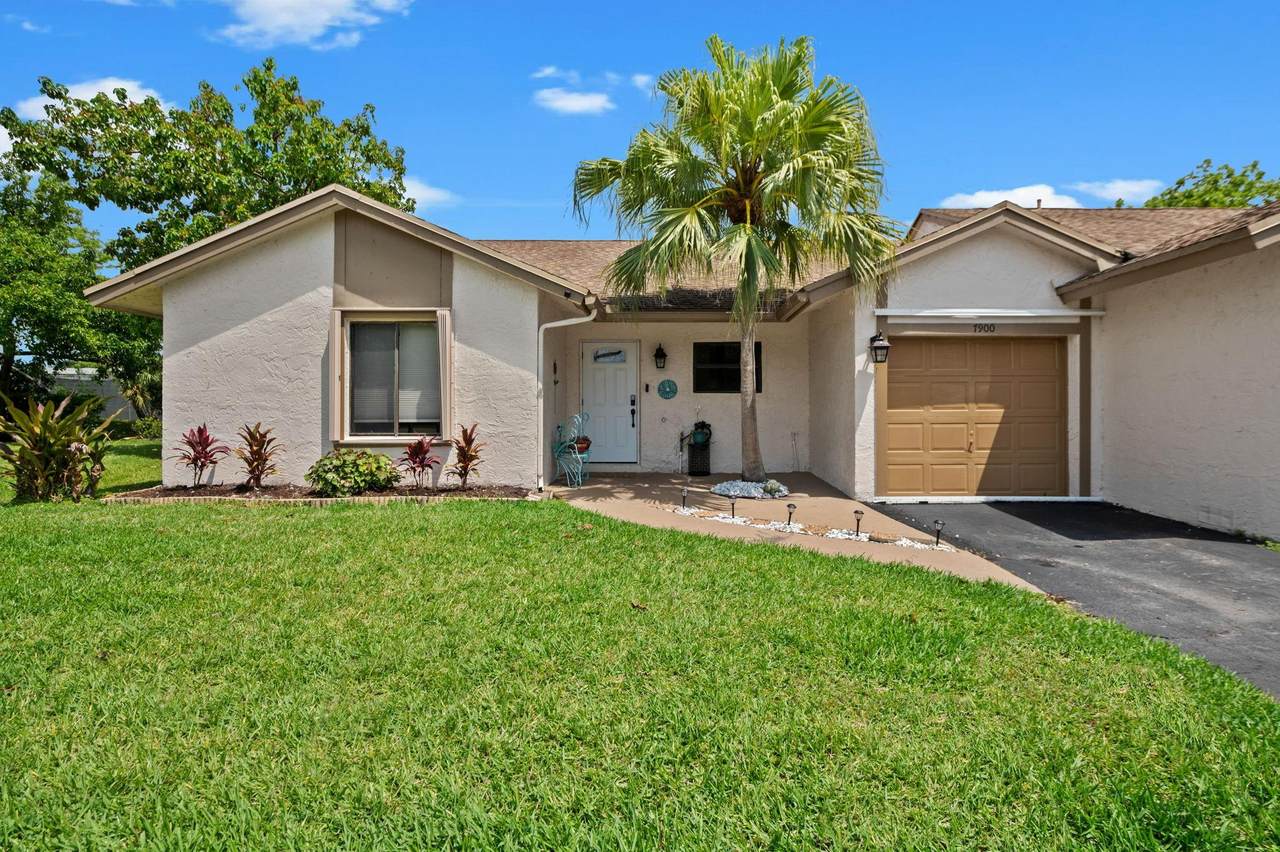 7900 62nd Ct - Photo 1