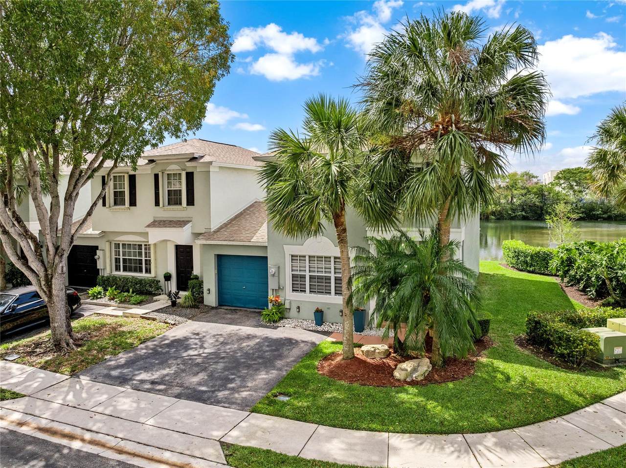 9560 Plum Harbor Way - Photo 1