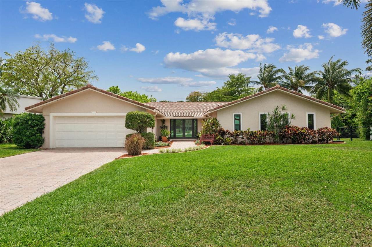 8710 Mahogany Ave - Photo 1