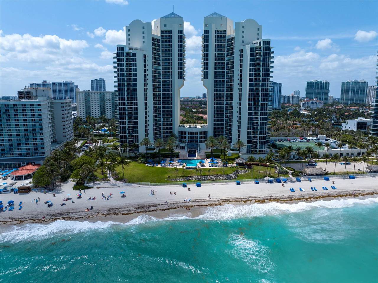 https://bt-photos.global.ssl.fastly.net/beaches/1280_boomver_1_F10500615-2.jpg