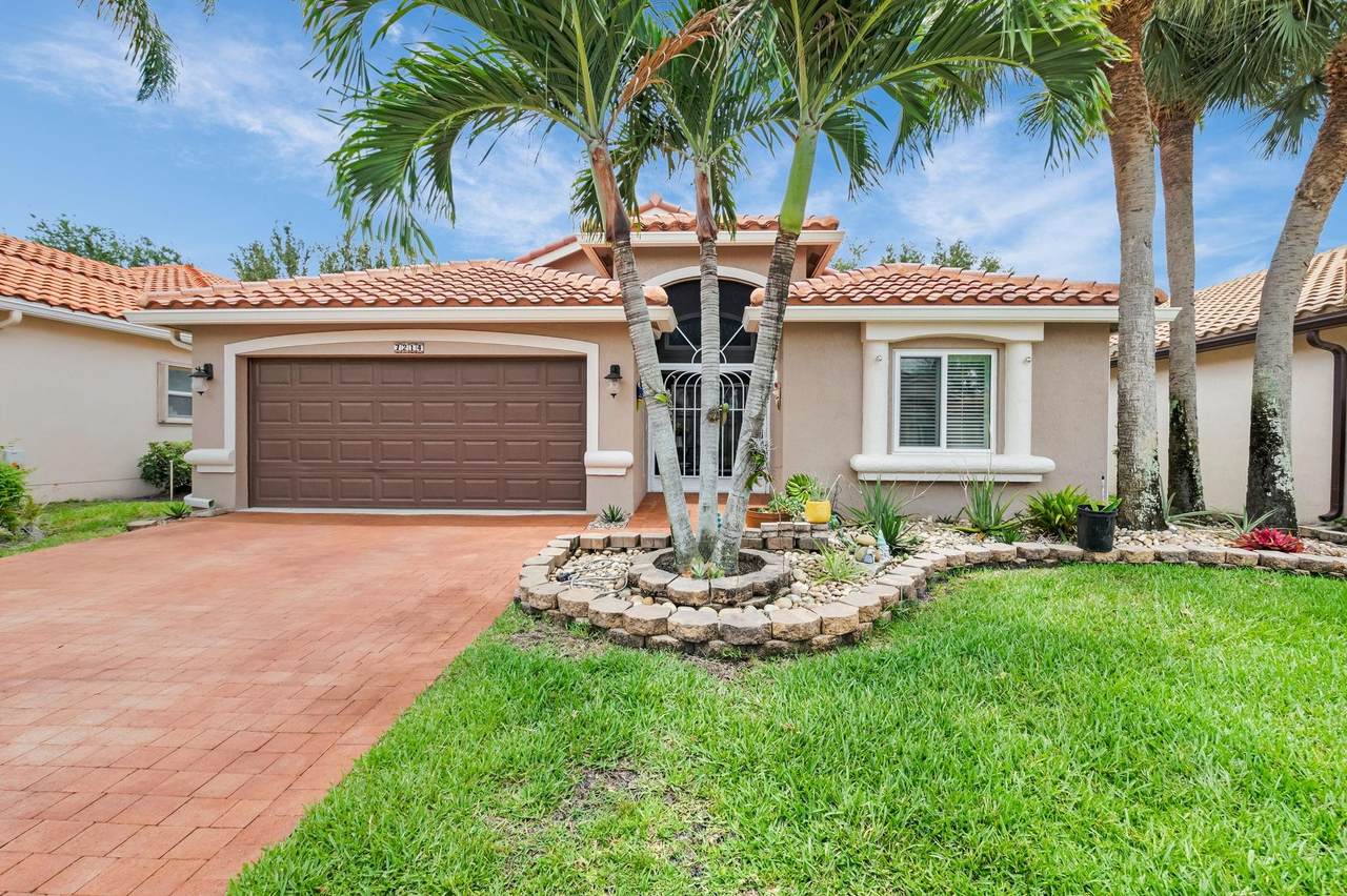 7214 Treviso Ln - Photo 1