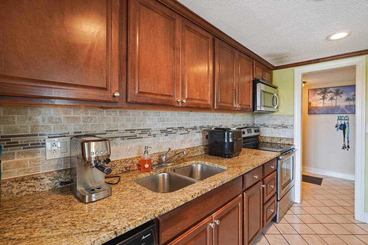 4174 Inverrary Dr - Photo 1
