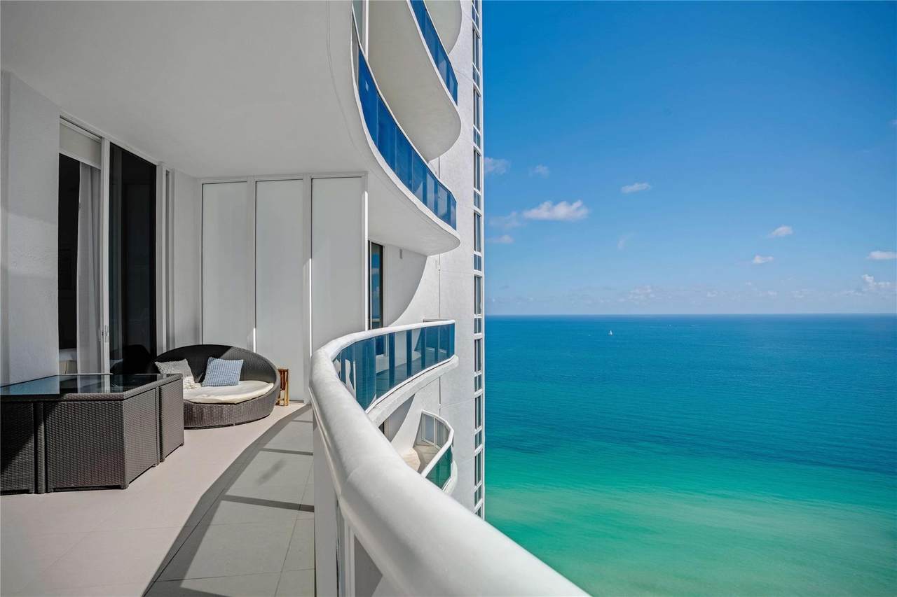 16001 Collins Ave - Photo 1