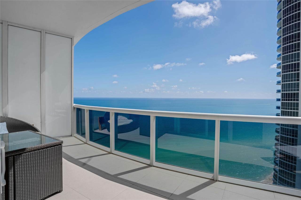 https://bt-photos.global.ssl.fastly.net/beaches/1280_boomver_1_F10501596-2.jpg
