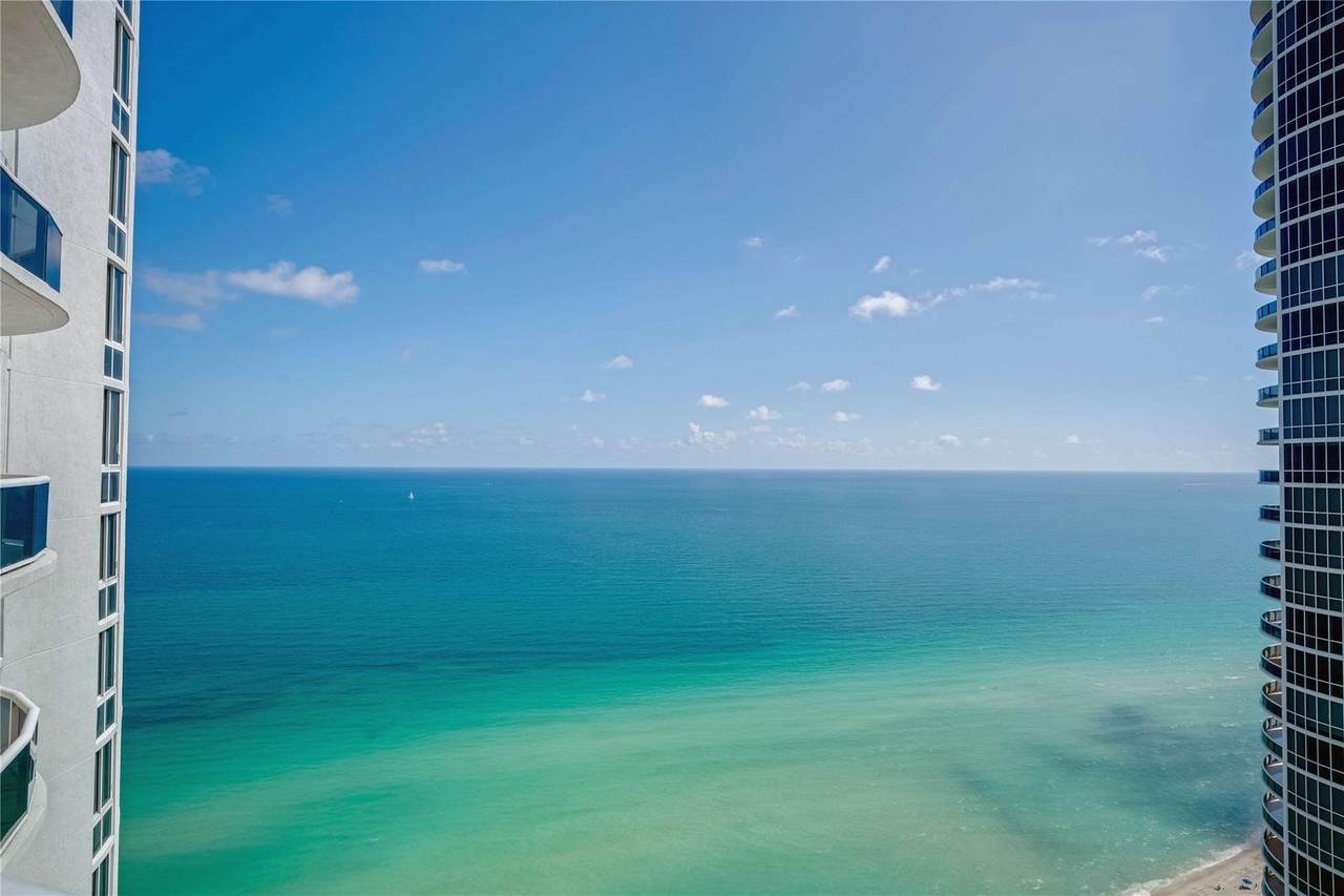 https://bt-photos.global.ssl.fastly.net/beaches/1280_boomver_1_F10501596-2.jpg