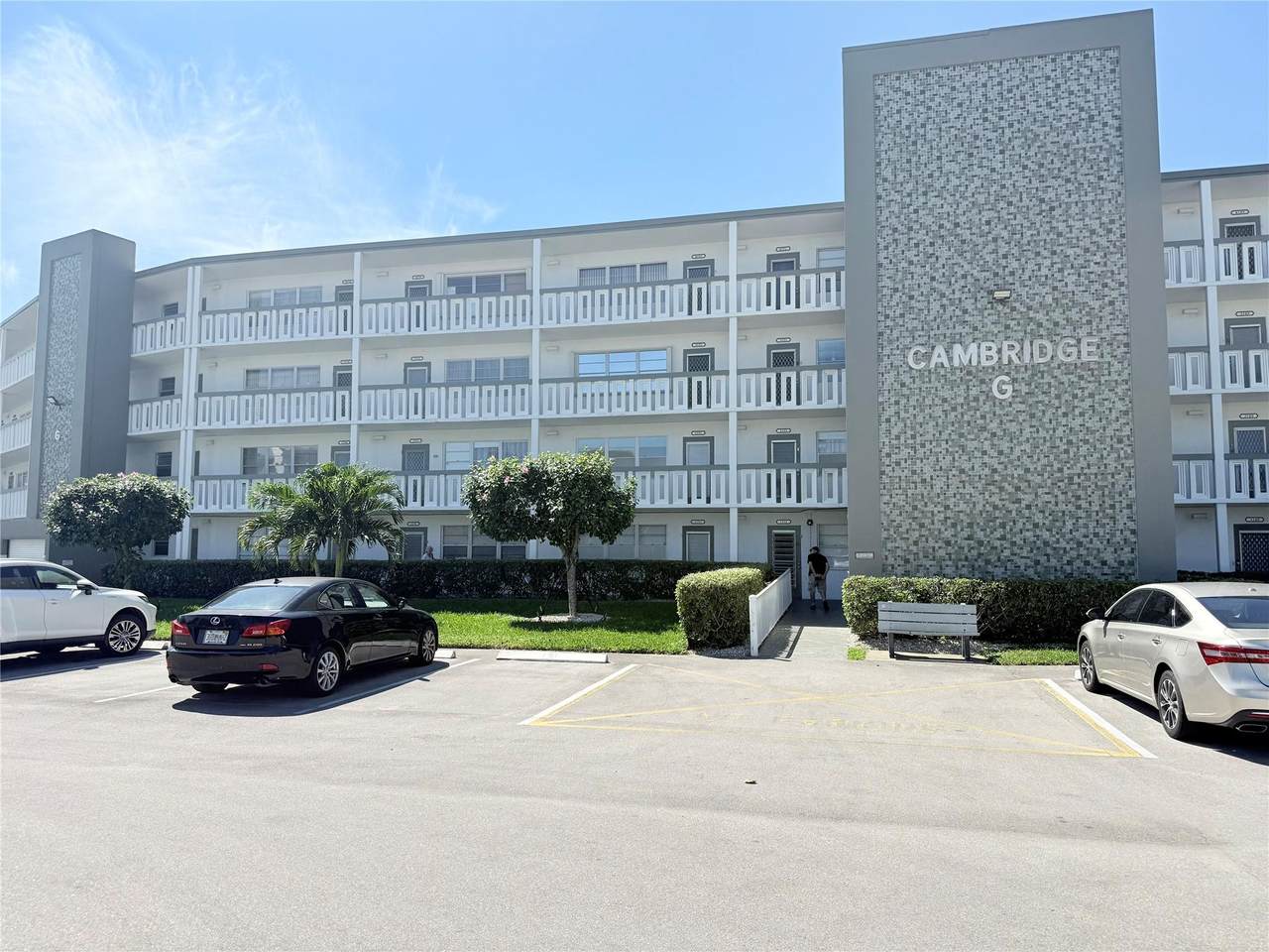 2158 Cambridge G - Photo 1