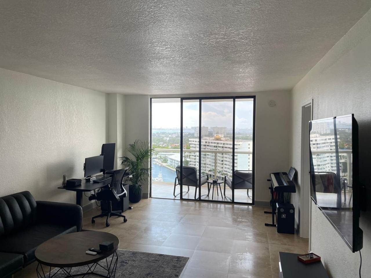 13499 Biscayne Blvd - Photo 1