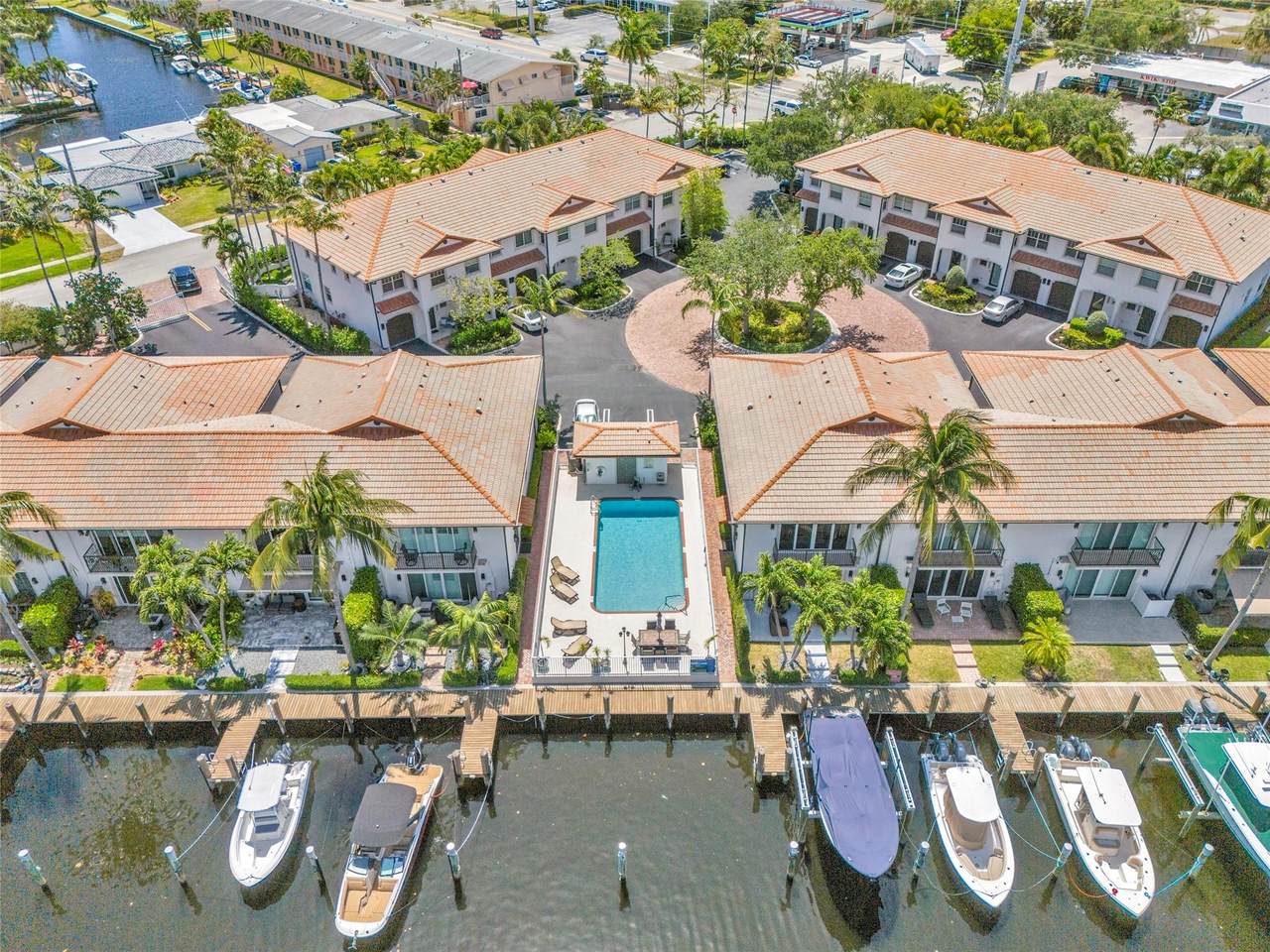 1327 3rd Ave - Photo 1