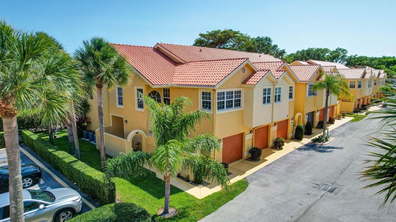2121 Ocean Blvd - Photo 1