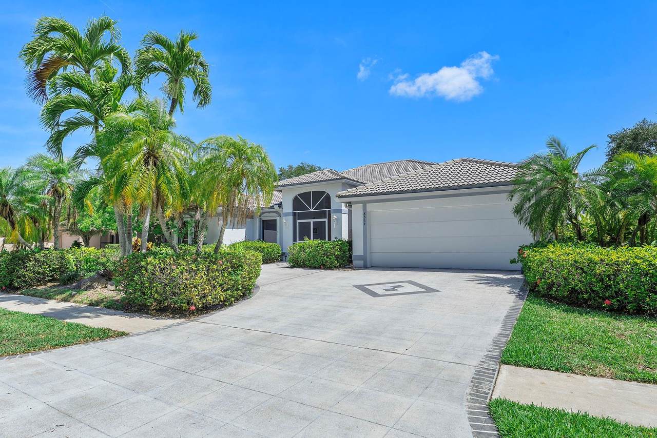 8564 Rolling Hills Boulevard - Photo 1