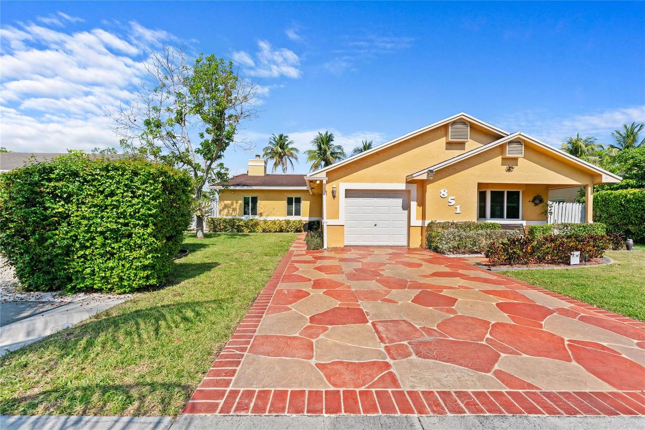 851 55th Ave - Photo 1