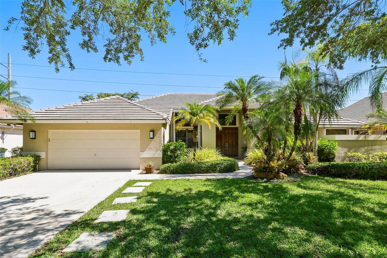 1119 Creekford Dr - Photo 1