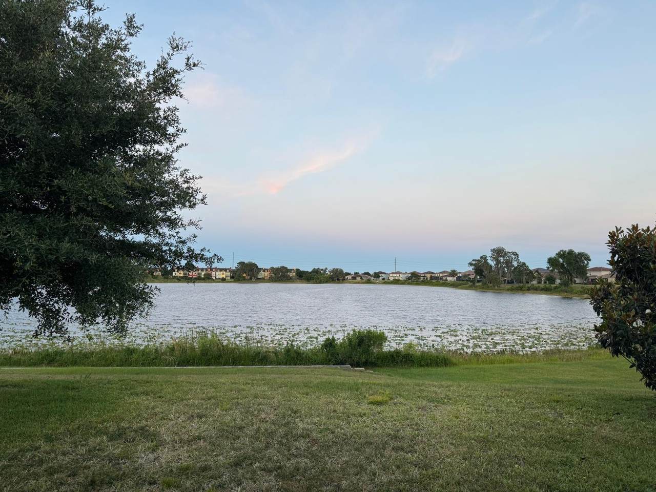 https://bt-photos.global.ssl.fastly.net/beaches/1280_boomver_1_F10503650-2.jpg