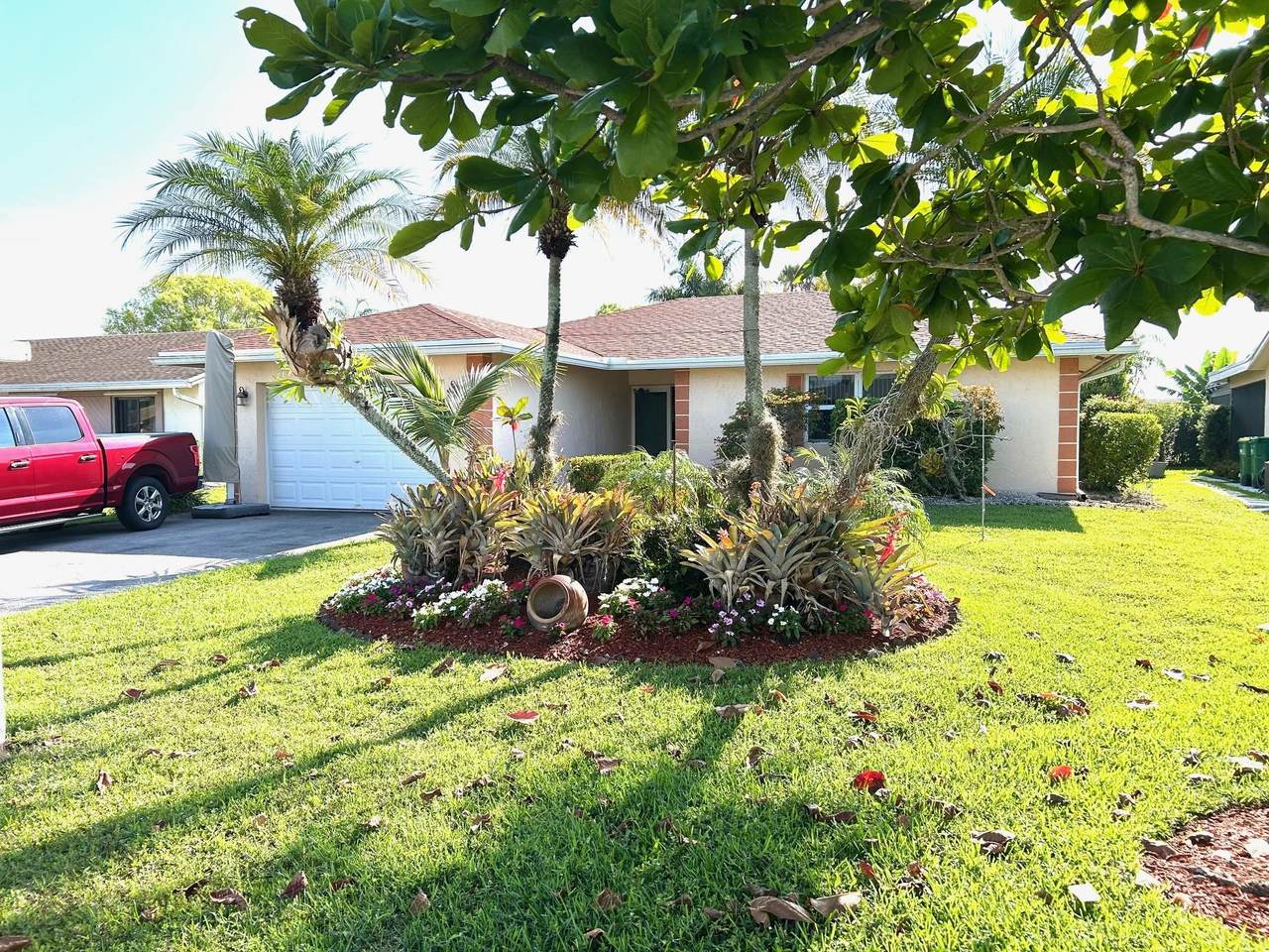 7024 104 Ave - Photo 1